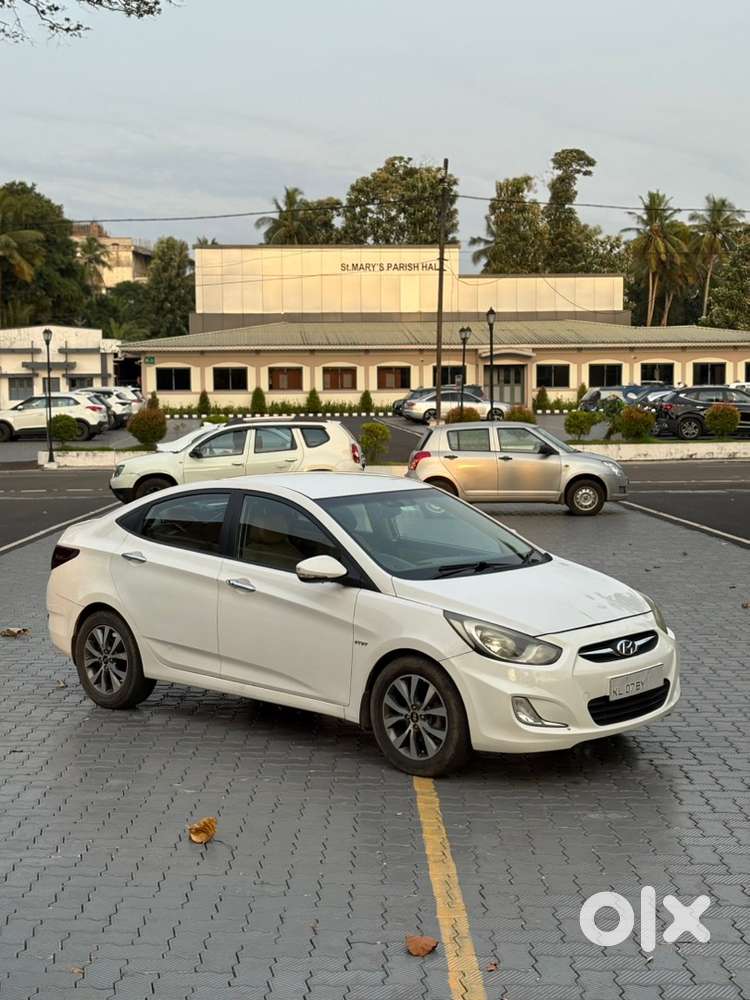 Hyundai Fluidic Verna 2013