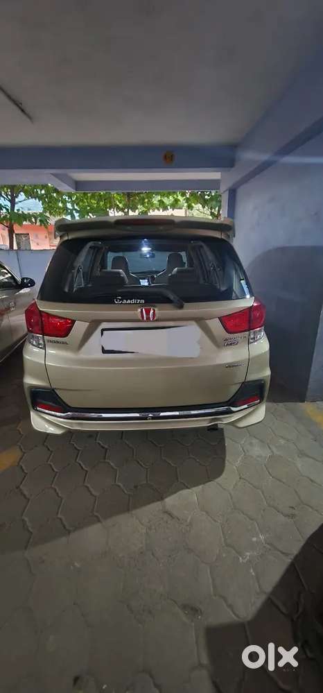 Rare Honda Mobilio Rs (top Model)  Diesel  7-seater  20+ Kmpl Milea