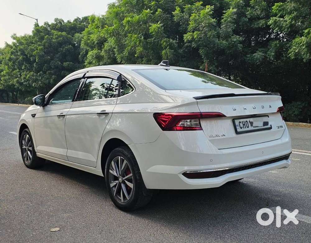 Skoda Slavia Style 1.5l Tsi Mt, 2022, Petrol