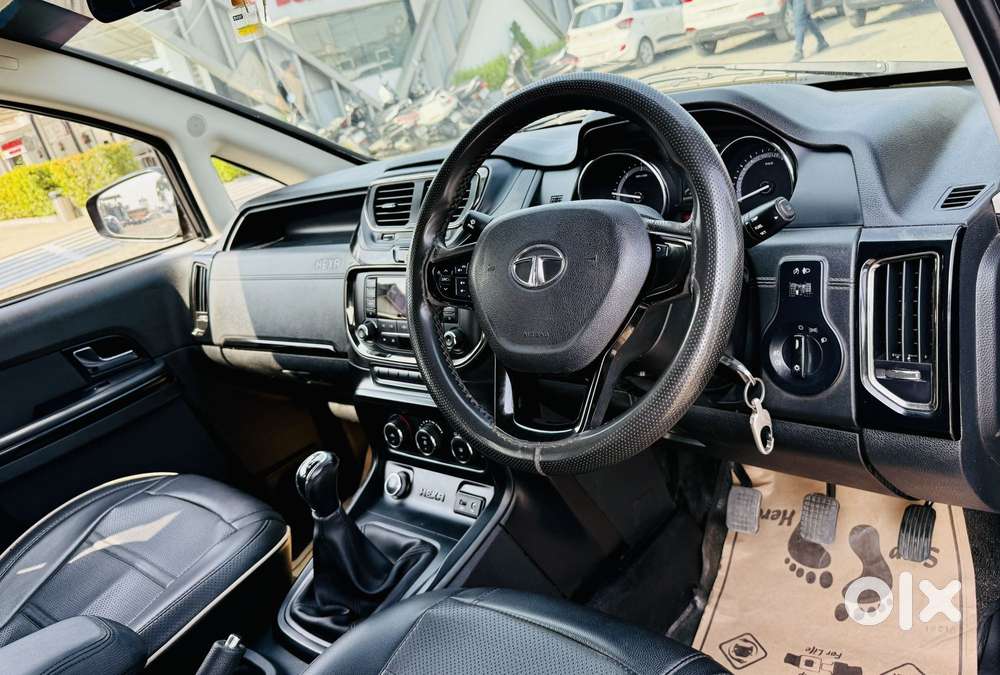 Tata Hexa 2.2 Xe 4x2 7 Str, 2018, Diesel