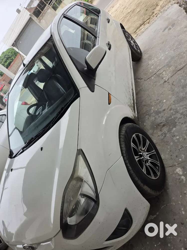 Ford Figo 1.5 Trend 2012