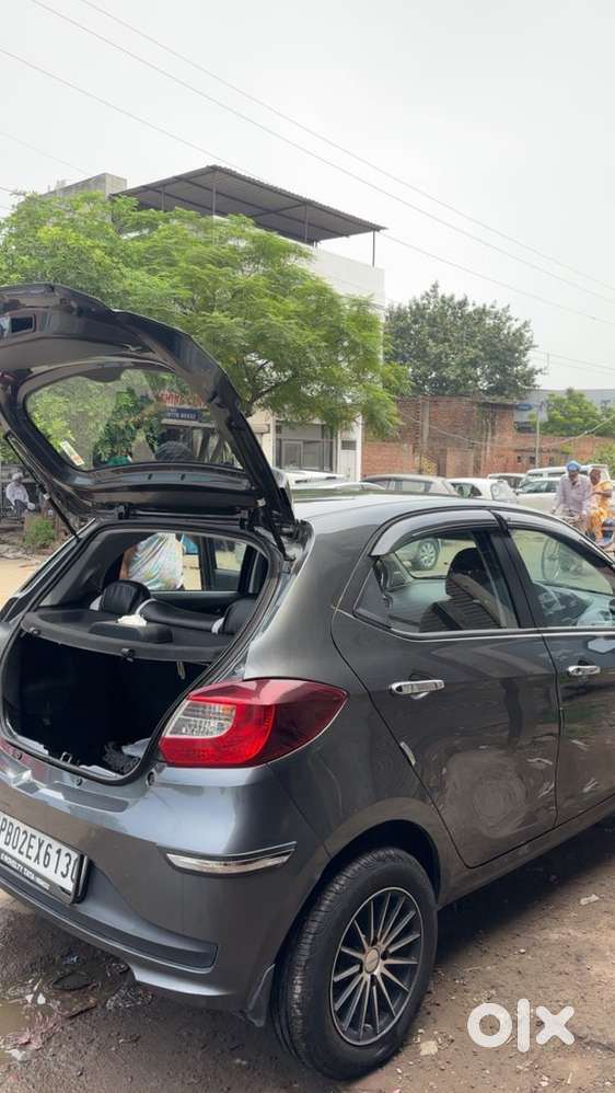 Tata Tiago 2024 Petrol 210001 Km Driven