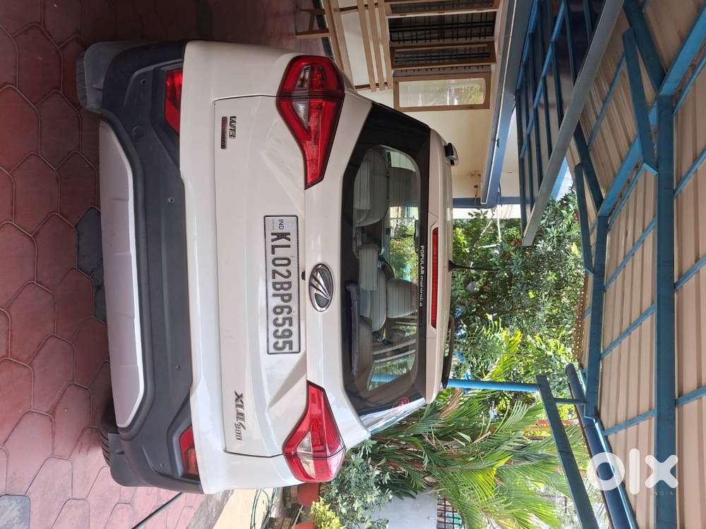 Full Option Automatic Diesel Xuv300