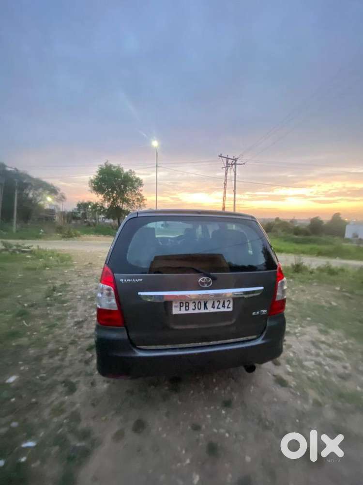 Toyota Innova 2013 Diesel Well Maintained