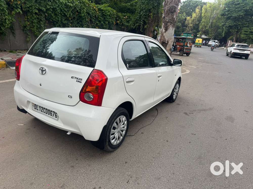 Toyota Etios Liva G, 2012, Petrol