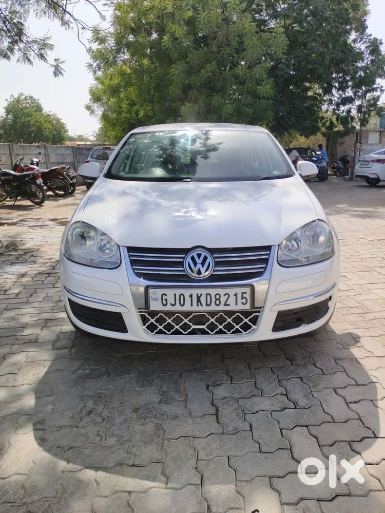 Volkswagen Jetta 1.6 Trendline, 2010, Petrol