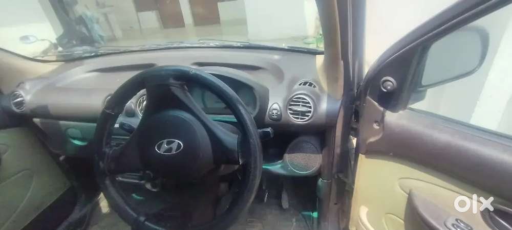 Hyundai Santro Urgent Seel