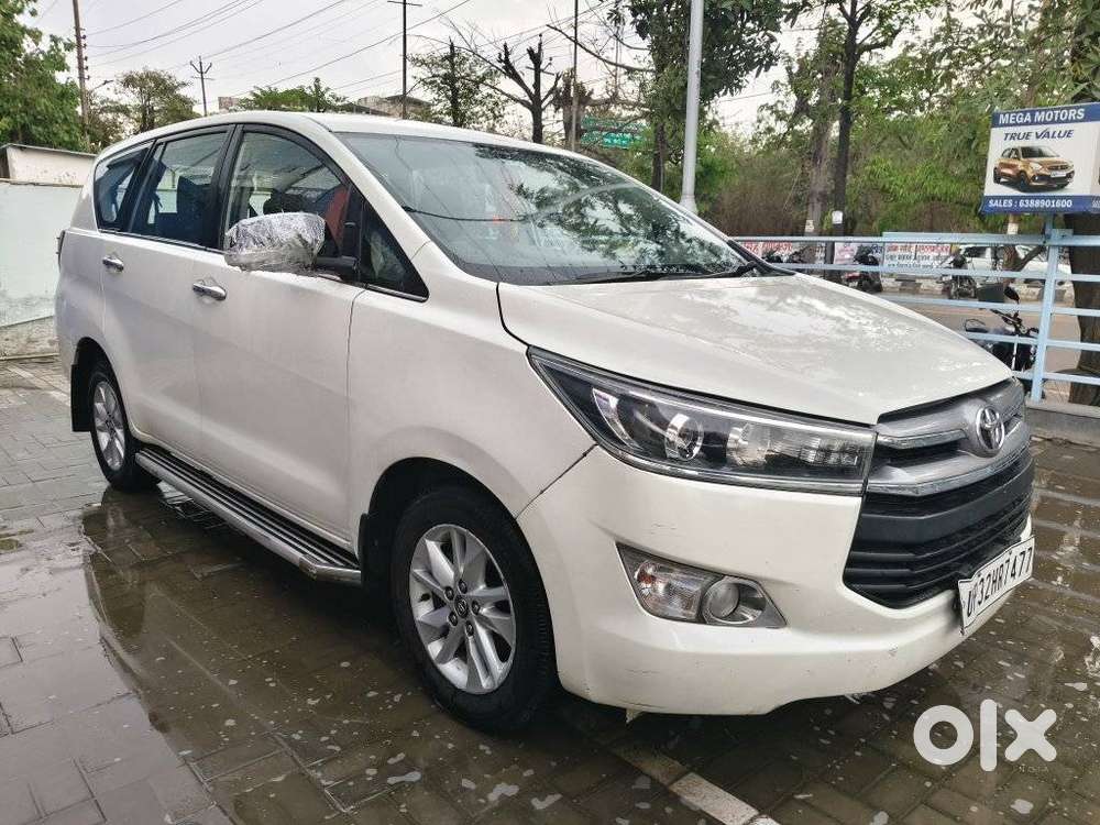 Toyota Innova Crysta 2.4 V, 2017, Diesel