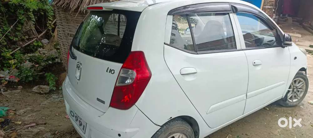 Hyundai I10 Sportz 2011 Model
