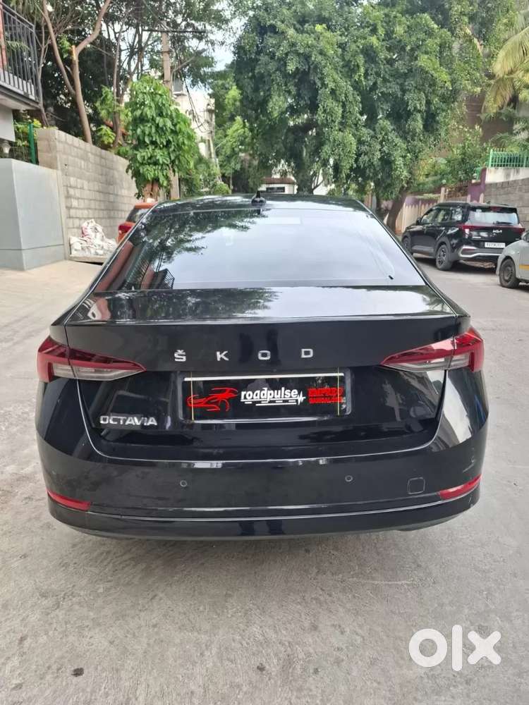Skoda Octavia 2.0 L K Tsi At, 2023, Petrol