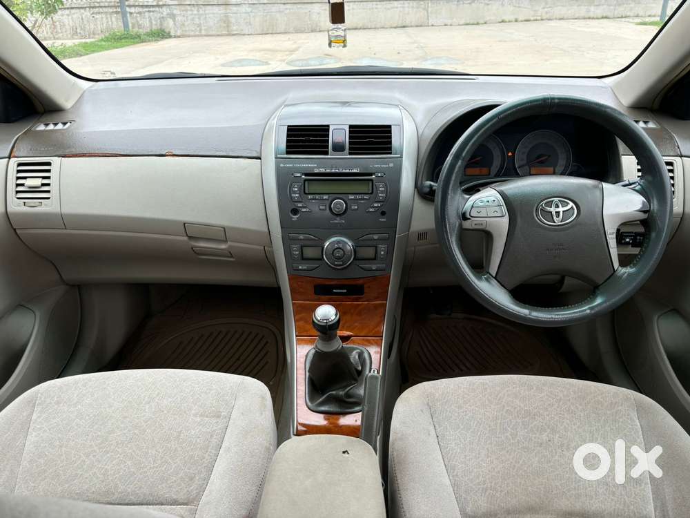 Toyota Corolla Altis 1.8 G Cng, 2010, Cng & Hybrids