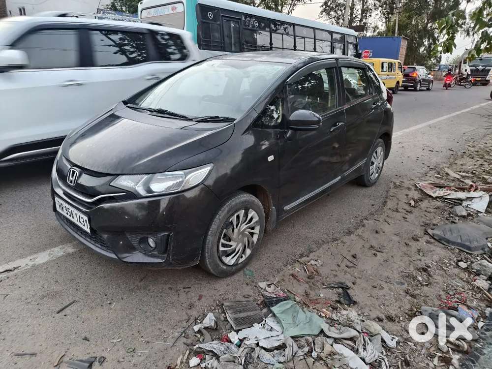 Honda Jazz 2015 Diesel 78000 Km Driven