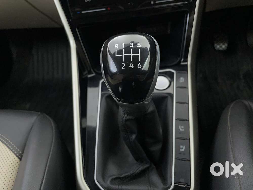 Volkswagen Virtus Topline 1.0 Tsi Mt, 2023, Petrol