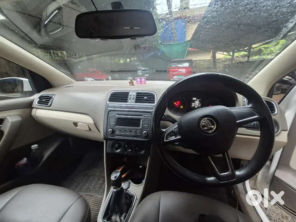 Skoda Rapid 2016 Petrol 85000 Km Driven