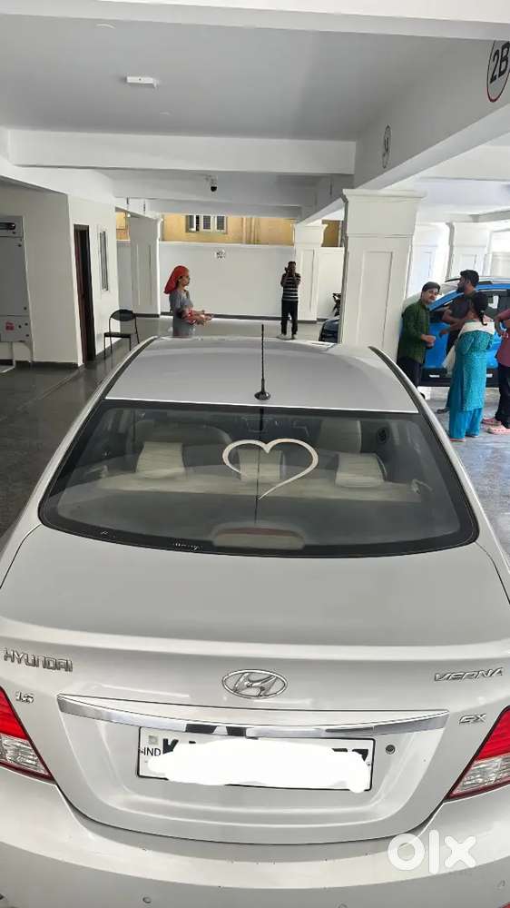 Hyundai Verna 2011