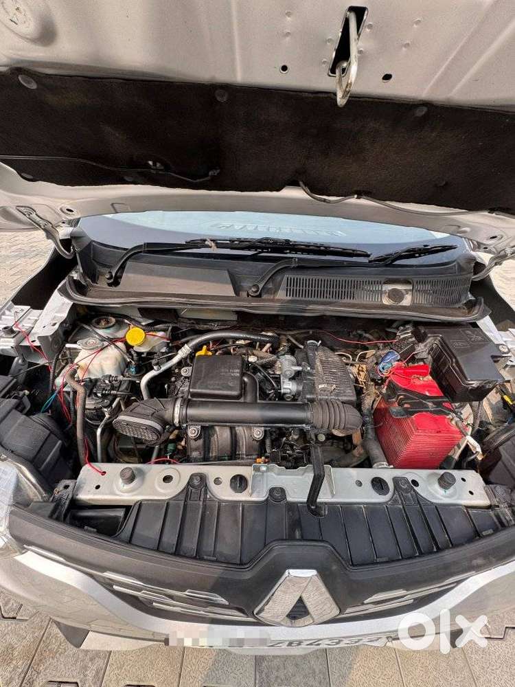 Renault Triber Rxt, 2022, Petrol