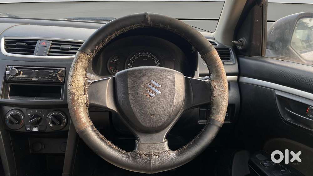 Maruti Suzuki Swift Lxi, 2015, Petrol