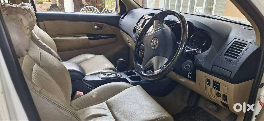 Toyota Fortuner 2015