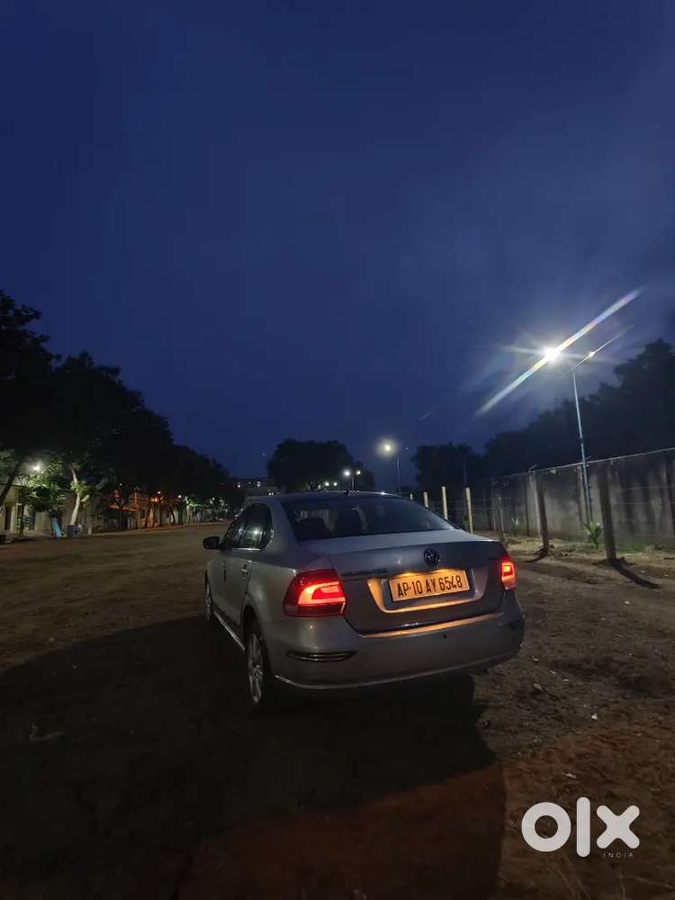 Volkswagen Vento 2011 Highline Petrol