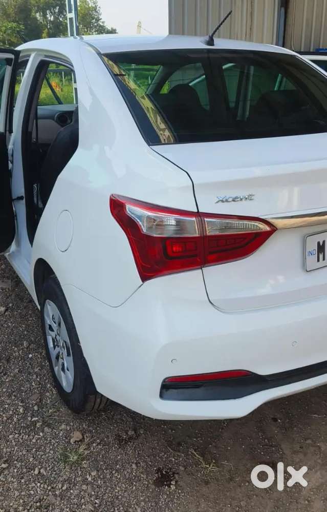 Hyundai Xcent 2017 Diesel 127000 Km Driven