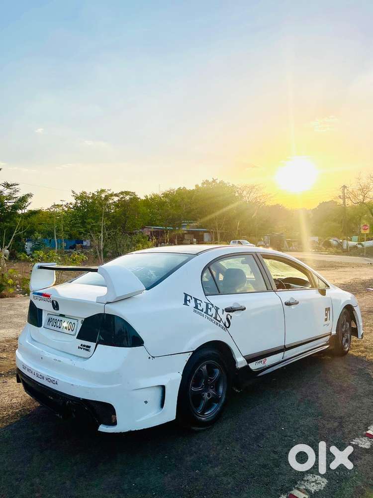 Honda Civic 1.8 I-vtec With Type R Body Kit