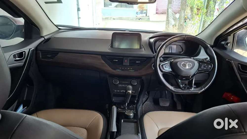 Tata Nexon Kaziranga Premium Diesel