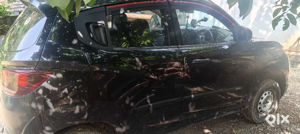 Mahindra Kuv 100 2017 Car