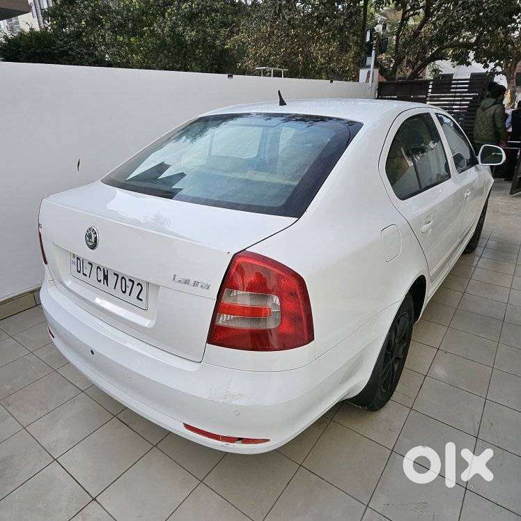 Skoda Laura 1.8 Tsi Ambition, 2013, Petrol