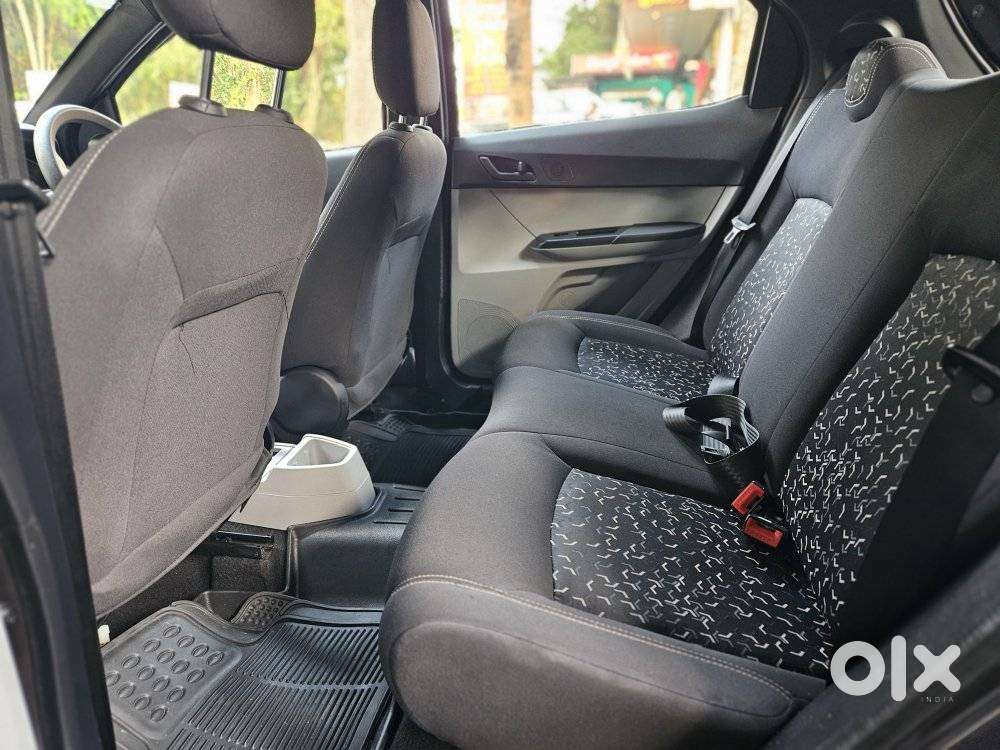 Tata Tiago 1.2 Revotron Xt (o), 2023, Petrol