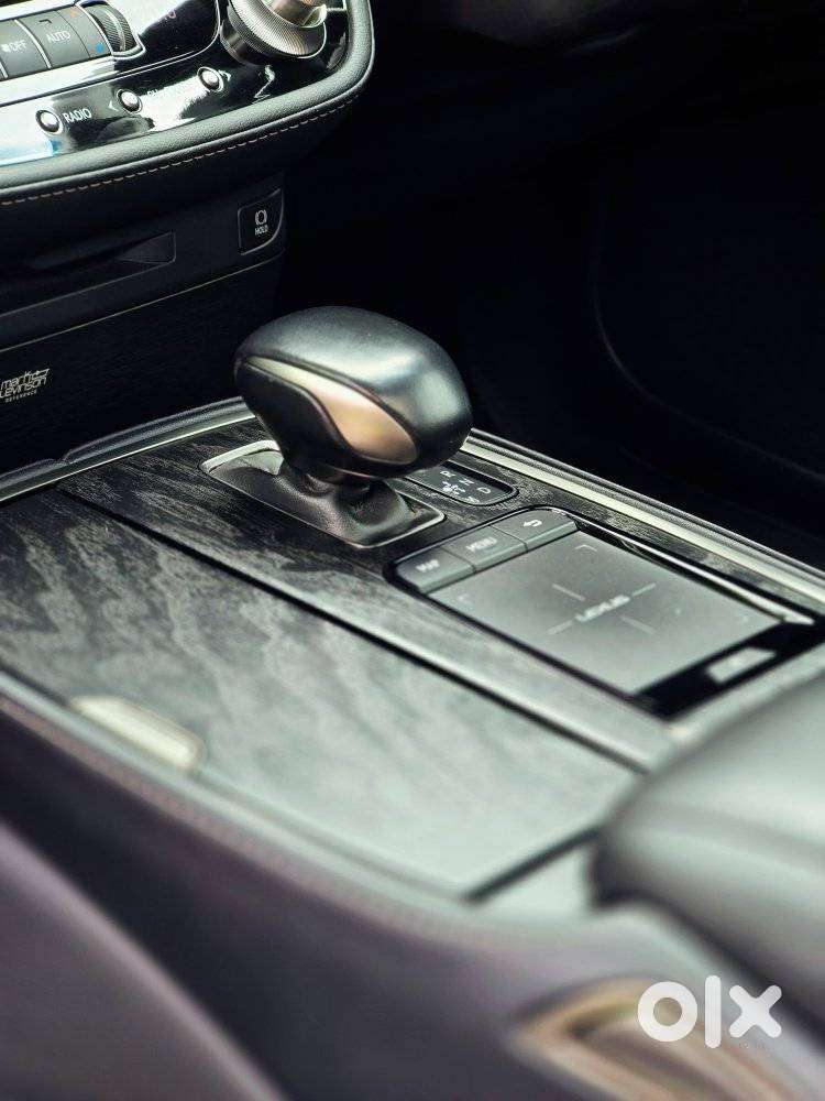 Lexus Ls 500h Ultra Luxury, 2022, Petrol