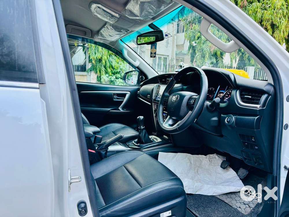 Toyota Fortuner 4x2 Mt 2.8 Diesel, 2023, Diesel