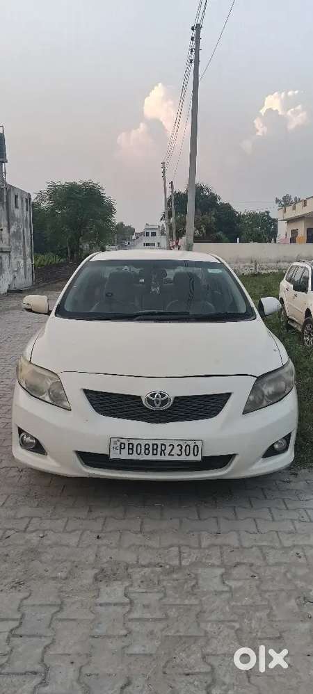 Toyota Corolla Altis 2010 Diesel Manual Car