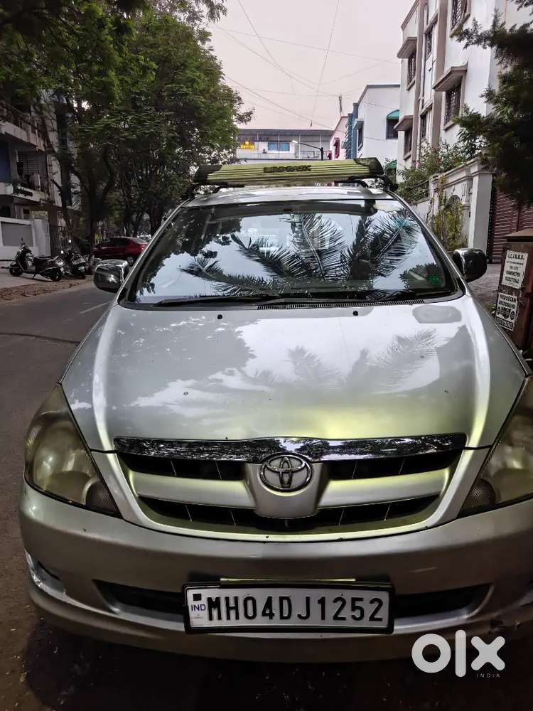 Toyota Innova 2007 Petrol + Cng 141590 Km Driven