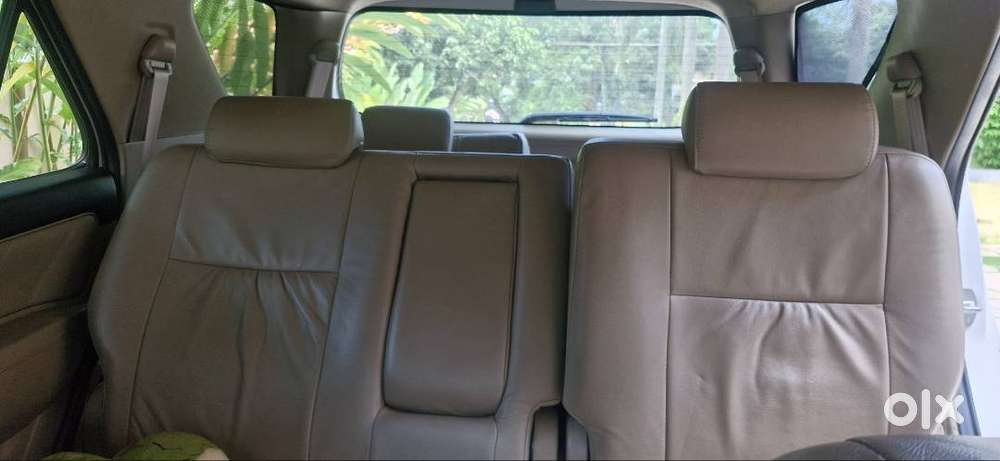 Toyota Fortuner 2015
