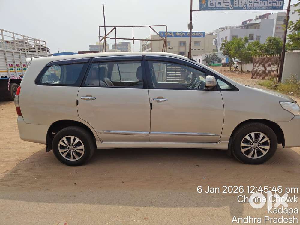 Toyota Innova 2.5 V 7 Str, 2015, Diesel
