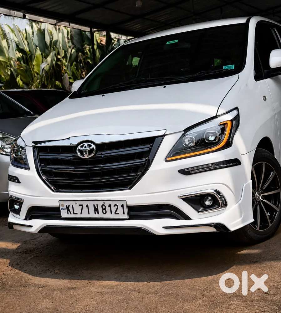 Toyota Innova 2014