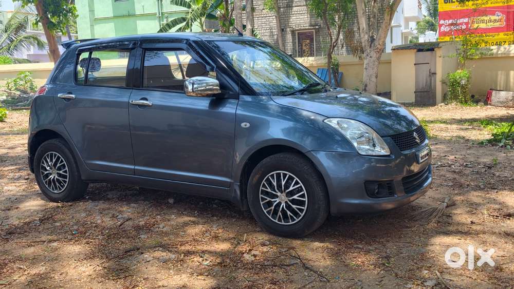 Maruti Suzuki Swift Vxi + Manual, 2010, Petrol
