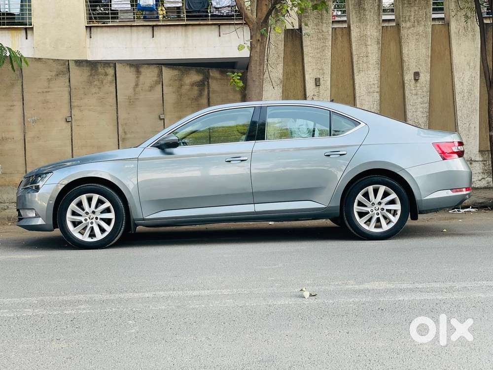Skoda Superb L&k 2.0 Tdi At, 2017, Petrol