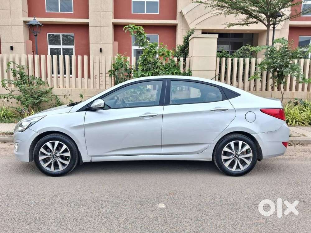 Hyundai Verna 1.6 Sx (o) Vtvt, 2015, Petrol