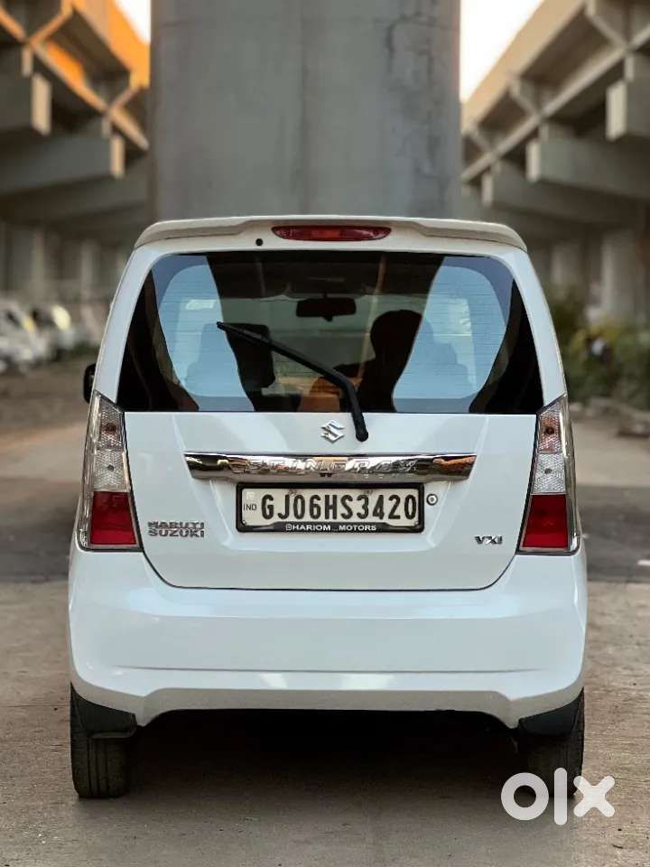 Maruti Suzuki Stingray Vxi Optional, 2015, Petrol