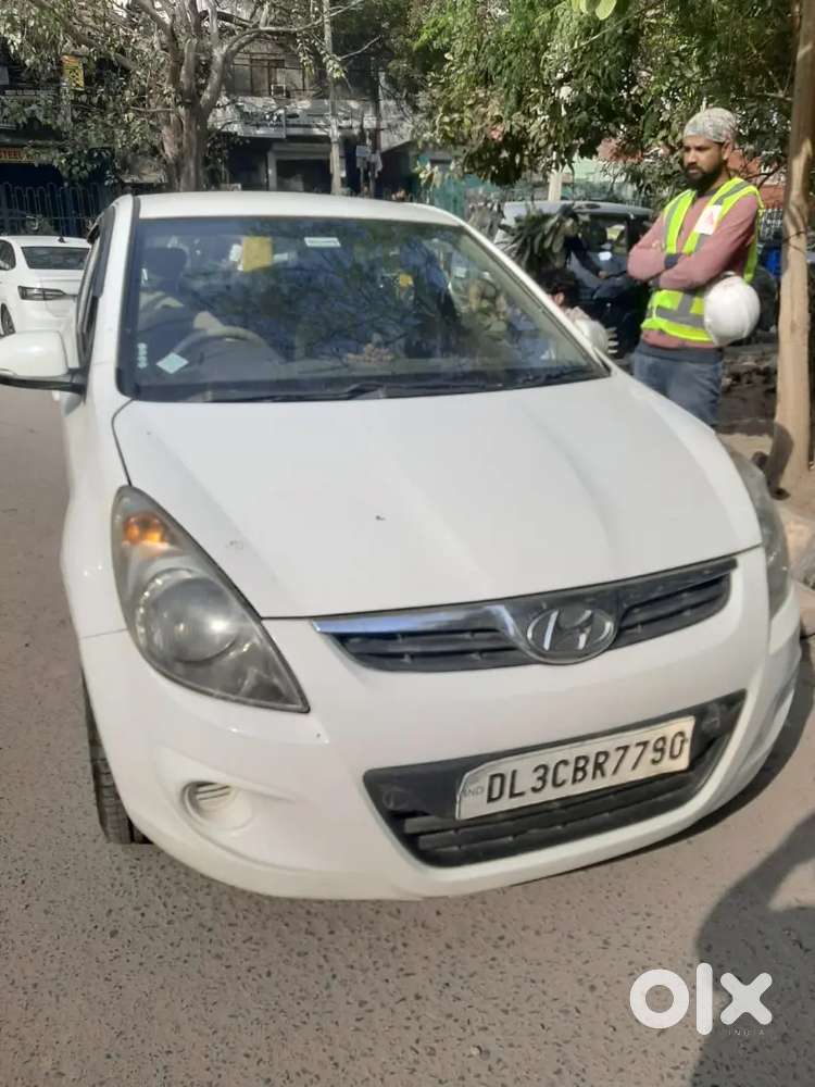 Hyundai I20 2011 Petrol+cng Good Condition