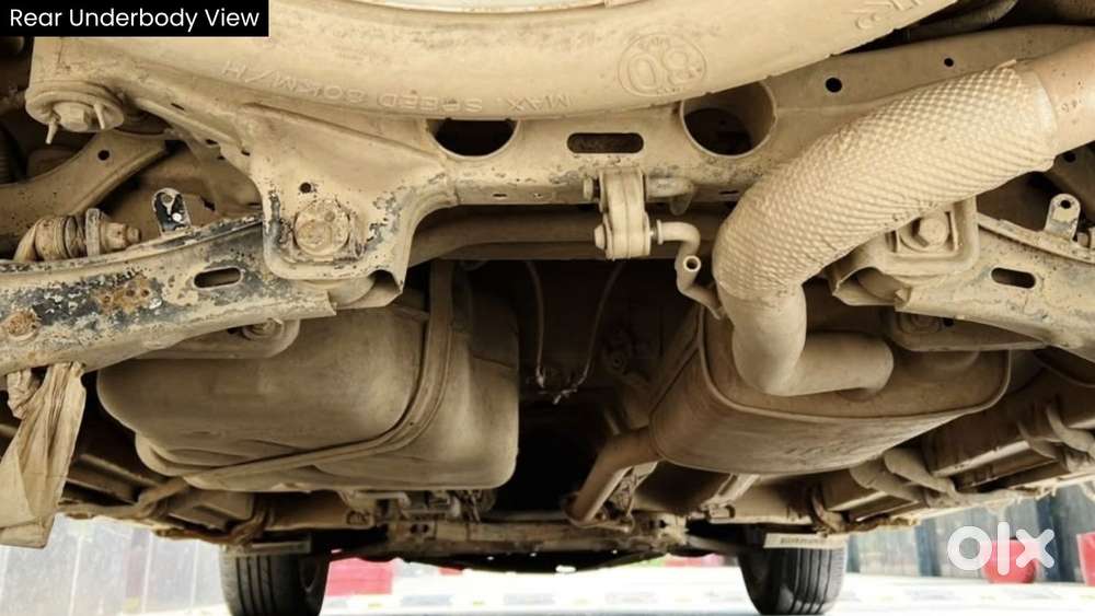 Mahindra Xuv700 Mx Petrol Mt 5 Str (e), 2023, Petrol