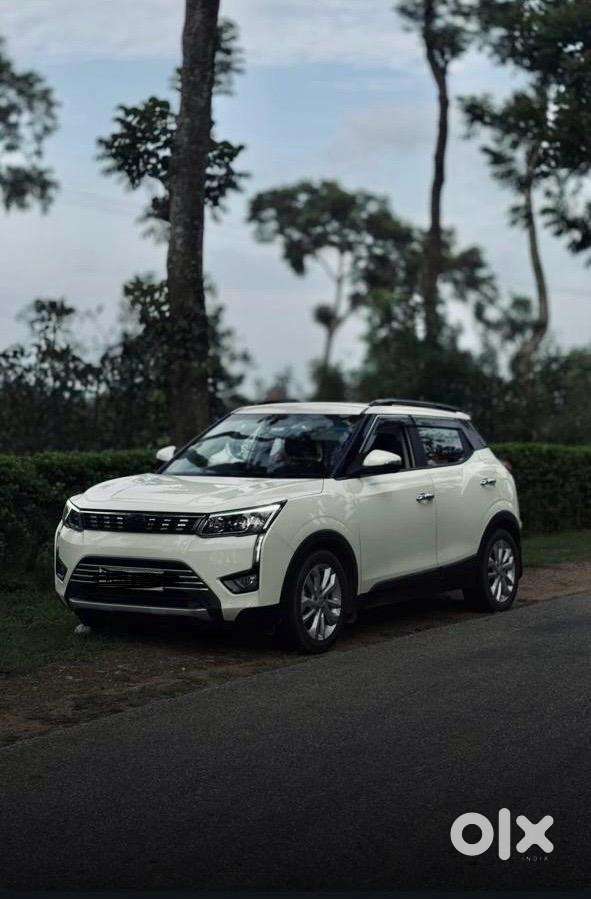 Mahindra Xuv300 Petrol 21000 Km Driven