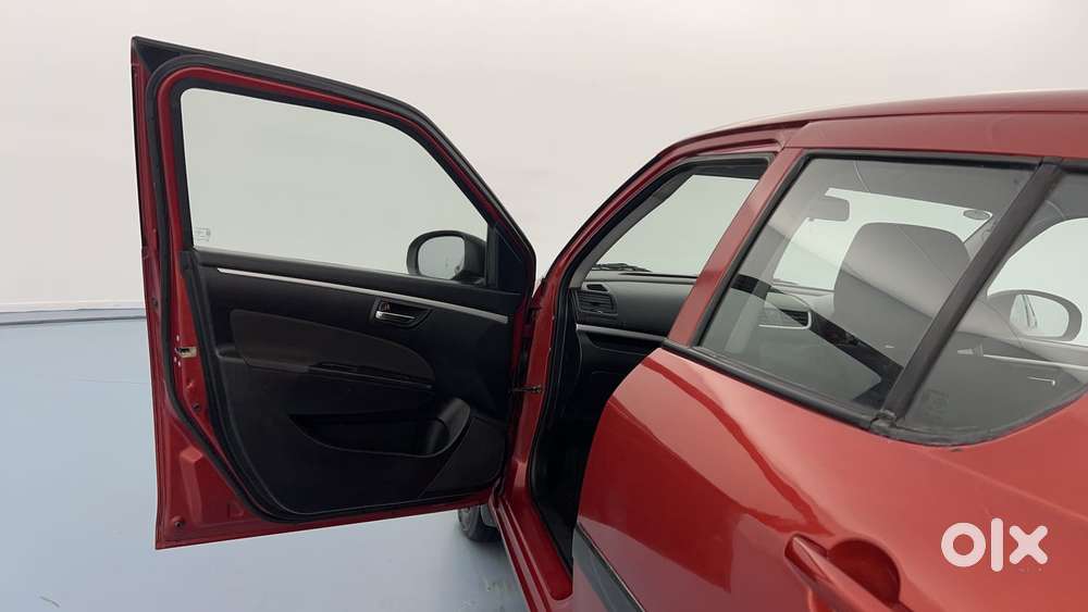 Maruti Suzuki Swift Vvt Vxi, 2014, Petrol