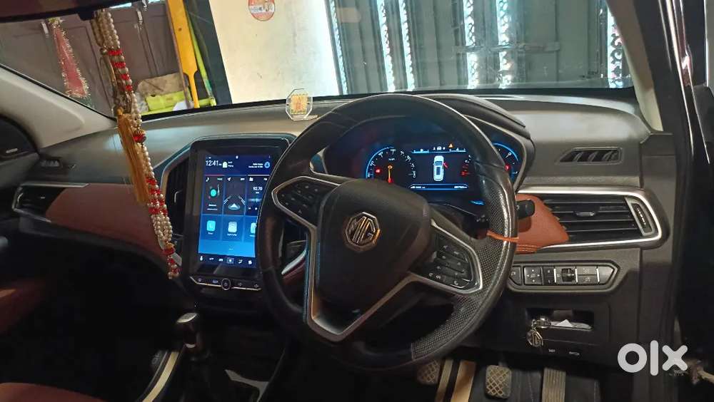 Mg Hector Plus