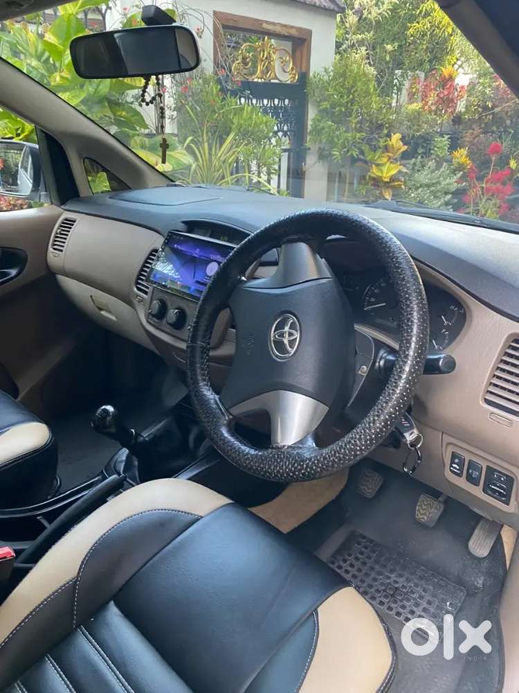Toyota Innova Diesel 2015