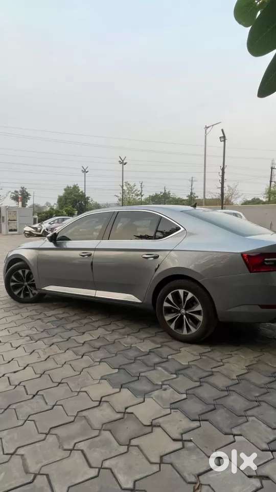 Skoda Superb 2.0 L&k Tsi At, 2021, Petrol
