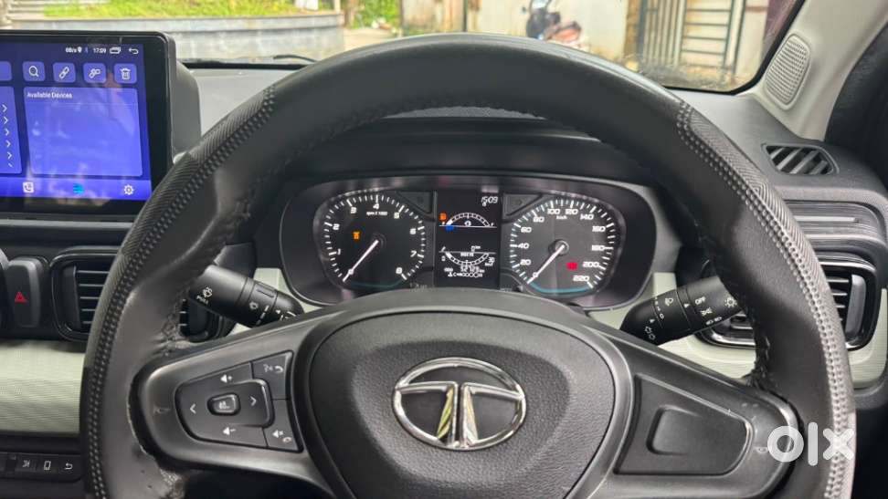 Tata Punch, 2022, Petrol