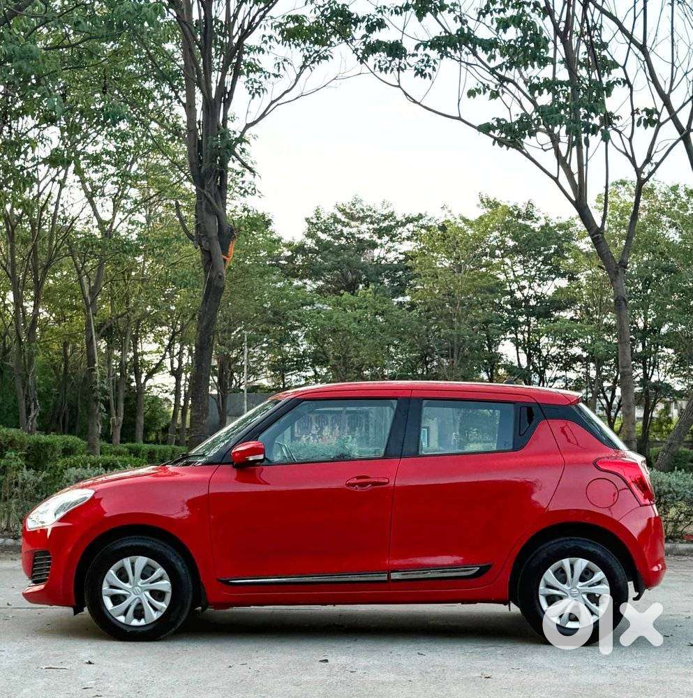 Maruti Suzuki Swift Vxi Ags, 2018, Petrol
