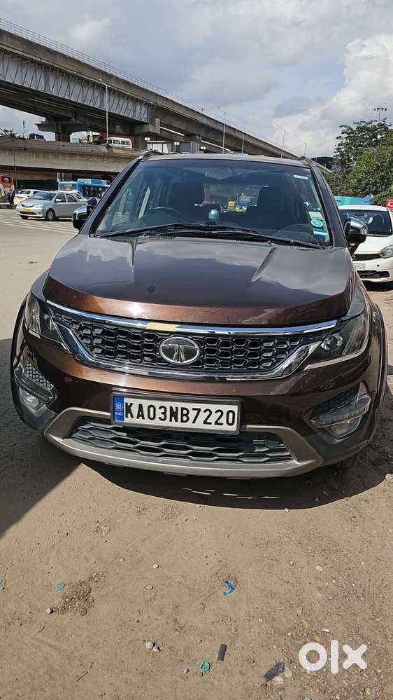 Tata Hexa 2.2 Xta 4x2 6 Str Dual Tone, 2017, Diesel